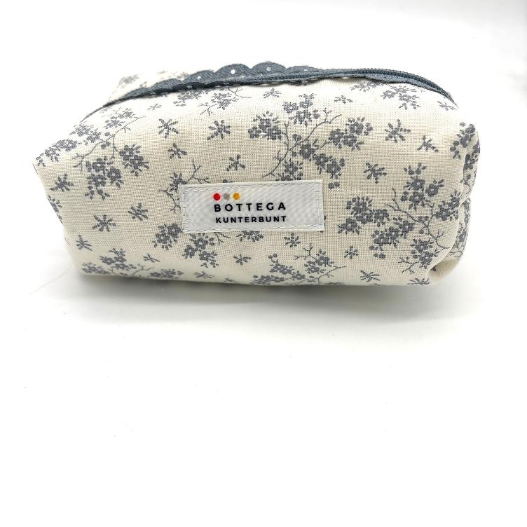 SCHMINKTASCHE GRAUE BLUMEN