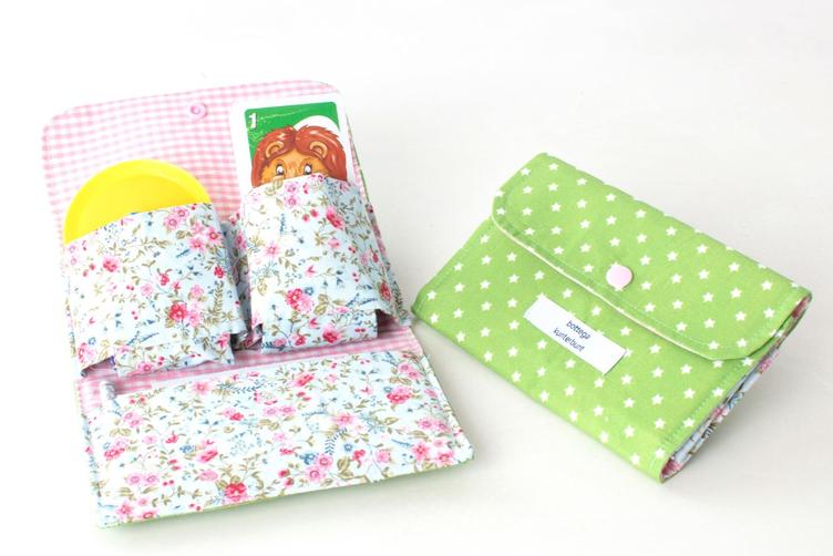 SPIELKARTEN-ETUI MÄDCHEN